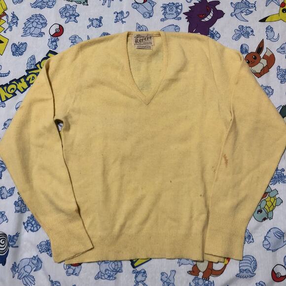 Vintage 60s Revere V-Neck Sweater - Picture 1 of 3